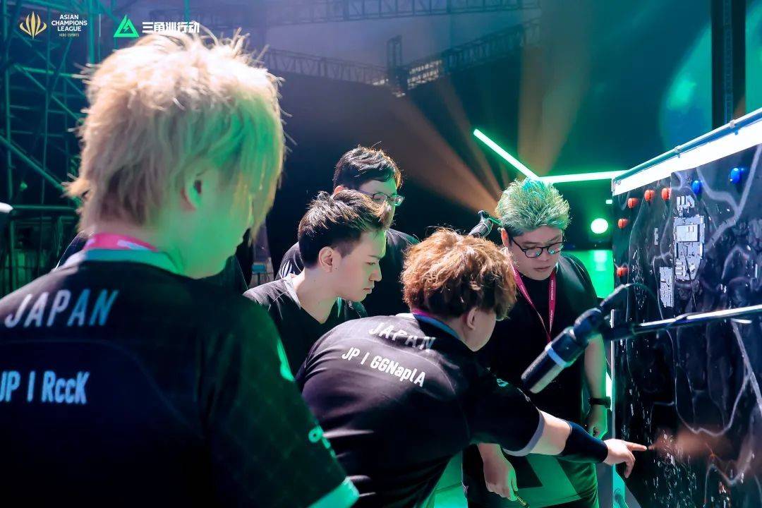 他在比赛之 他在比赛之