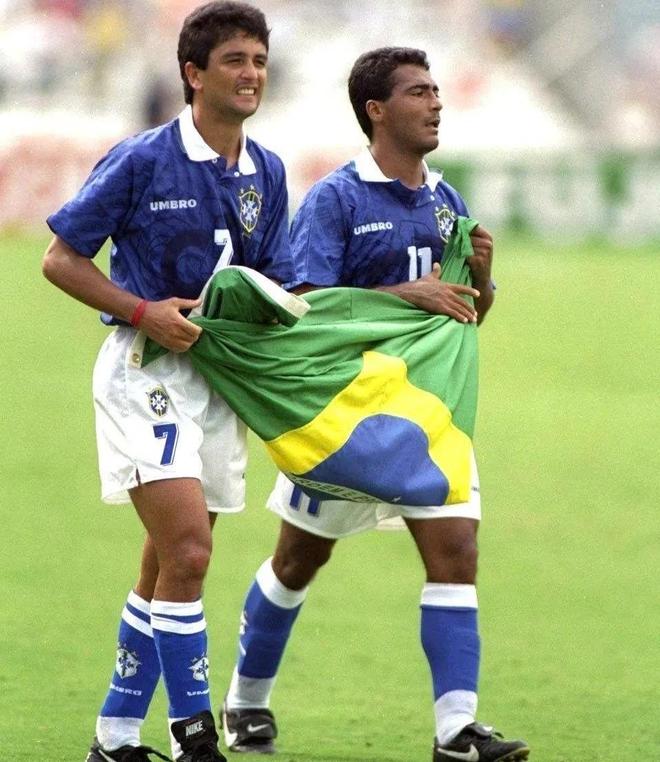 中场休息时 中场休息时