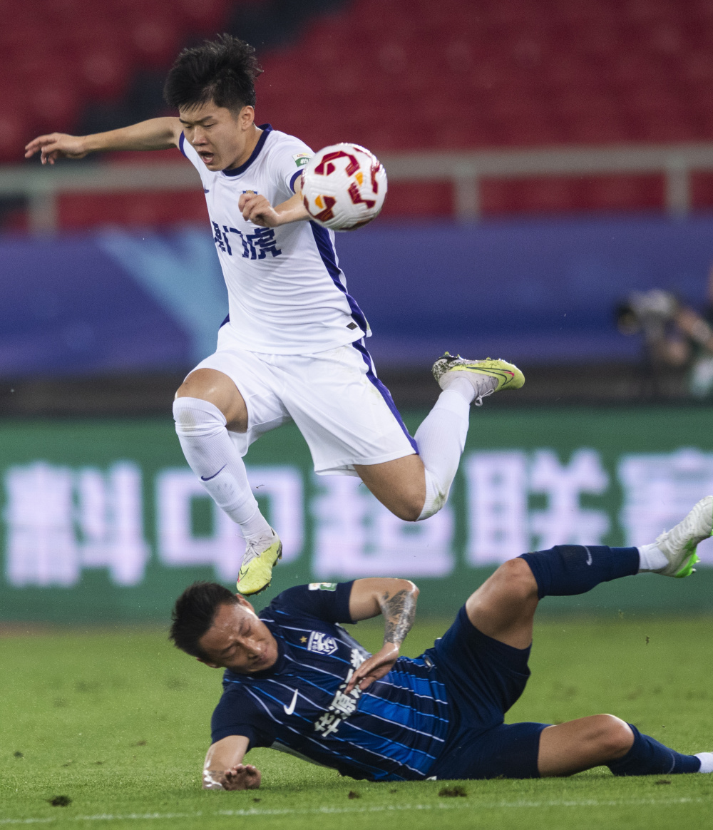 引年轻人 引年轻人