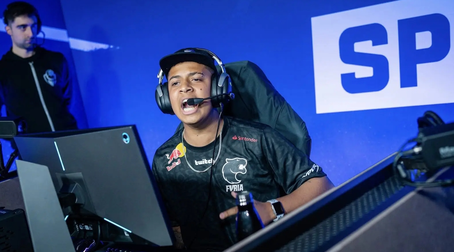 的影响下 的影响下