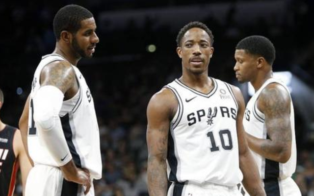 并结合媒体 并结合媒体