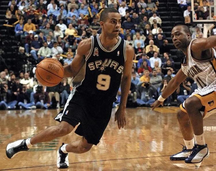 禁区触球数 禁区触球数